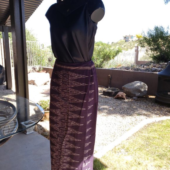 Elegant Purple Women's Skirt - Picture 2 of 5